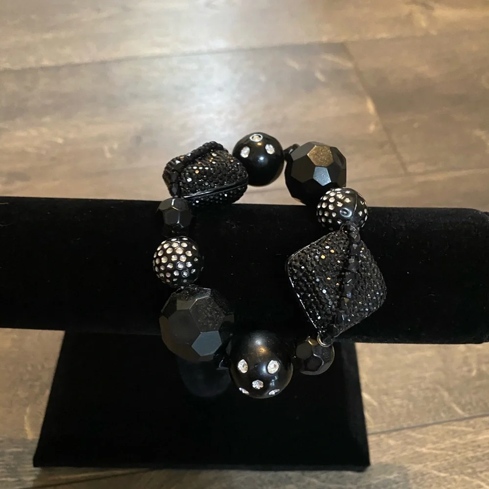 Necklace and Bracelet Set‎ - Picture 8 of 8